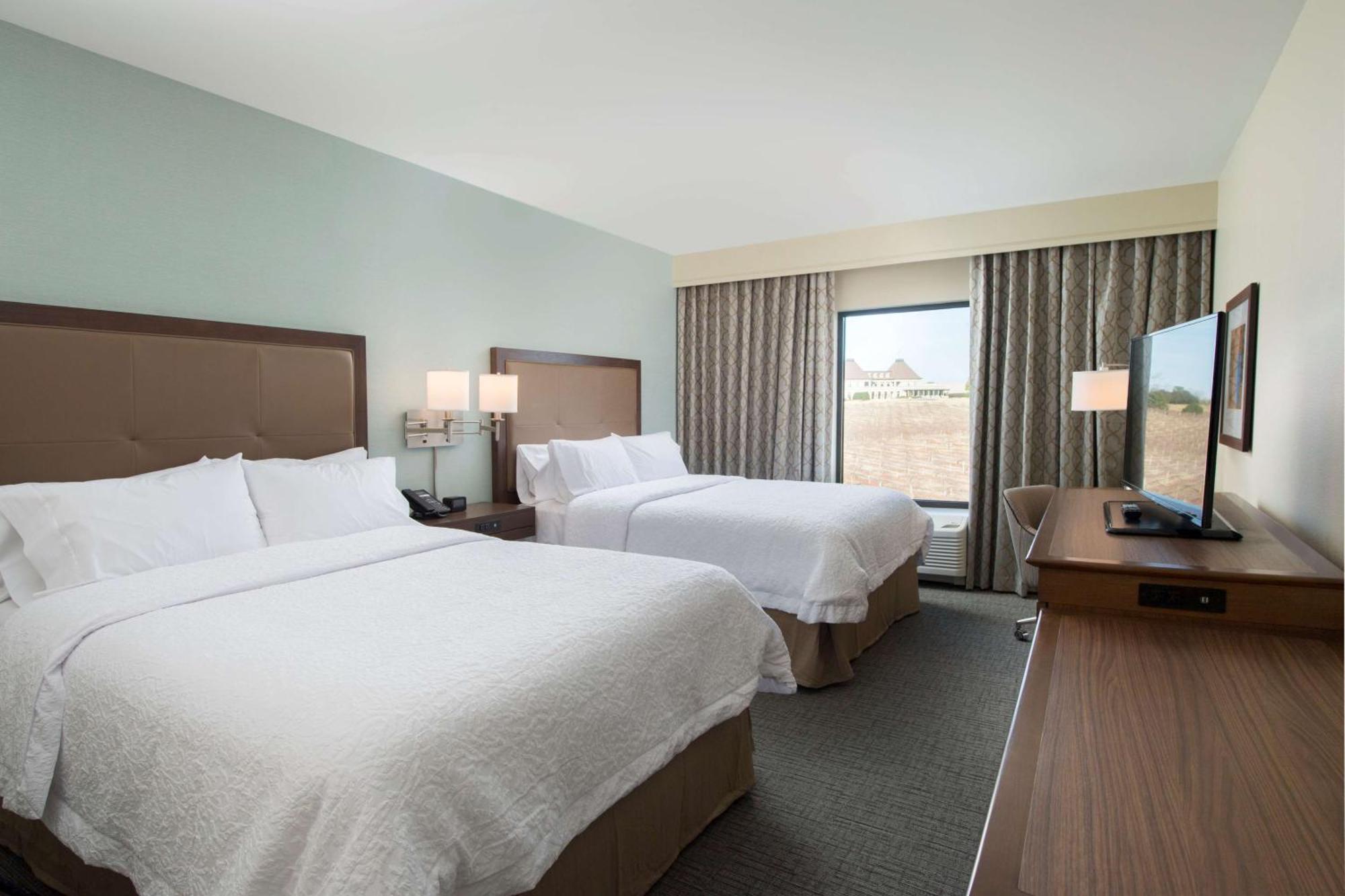 Hampton Inn & Suites Браселтън Екстериор снимка